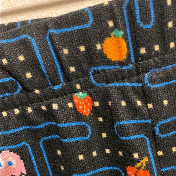 Pac-Man Retro Maze Print Shorts Size 3X 22W–24W Gamer Lounge Sleepwear - Picture 7 of 10